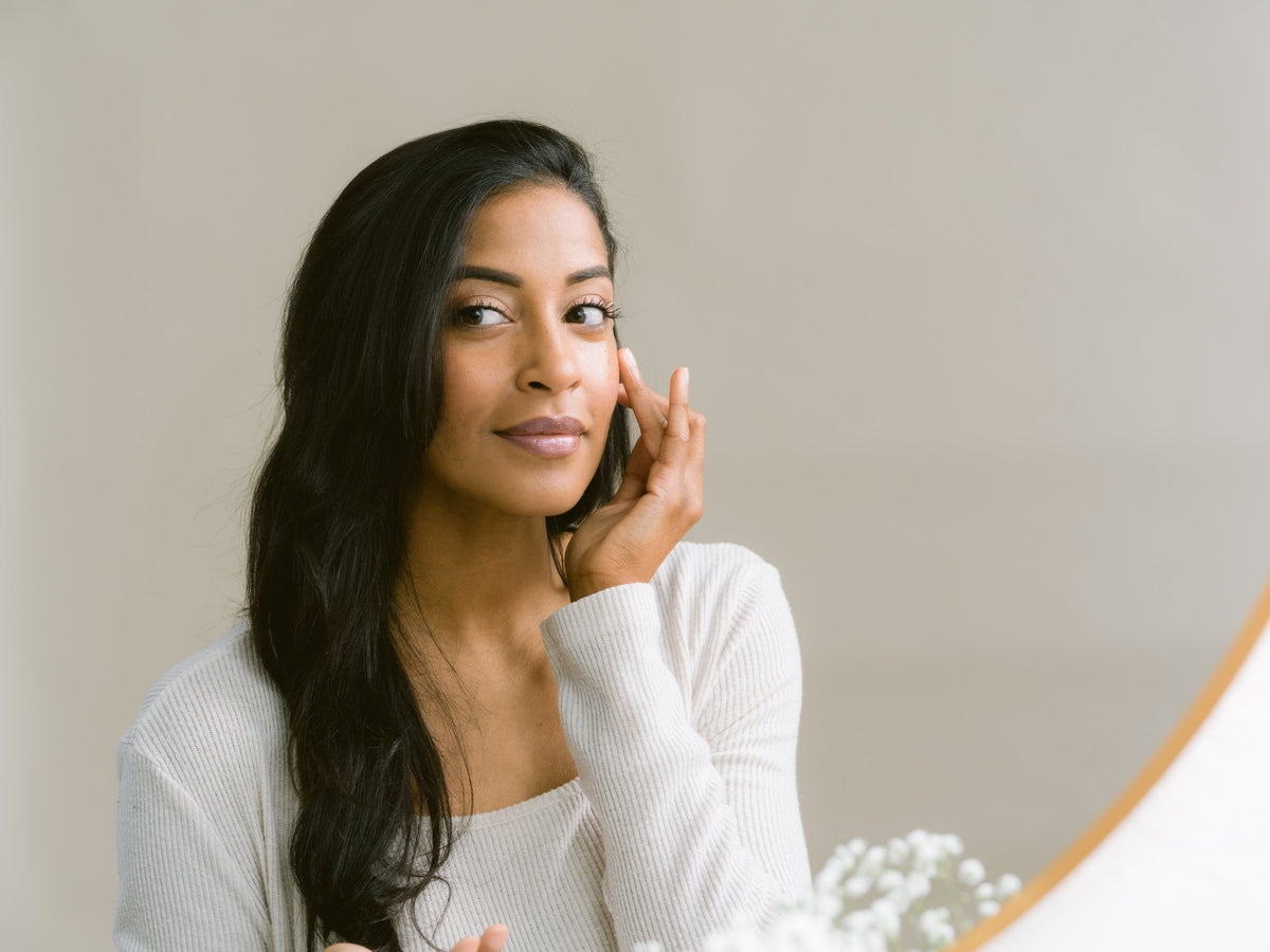 How Long Should Skincare Stay on Your Face At Night? A Simple Guide to Your Nighttime Routine