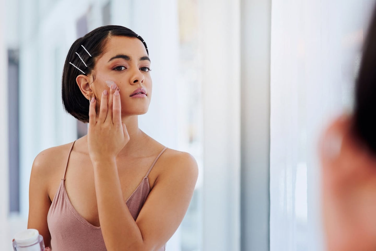 Wondering How to Tailor Your Skincare for Oily Skin? Here’s How!