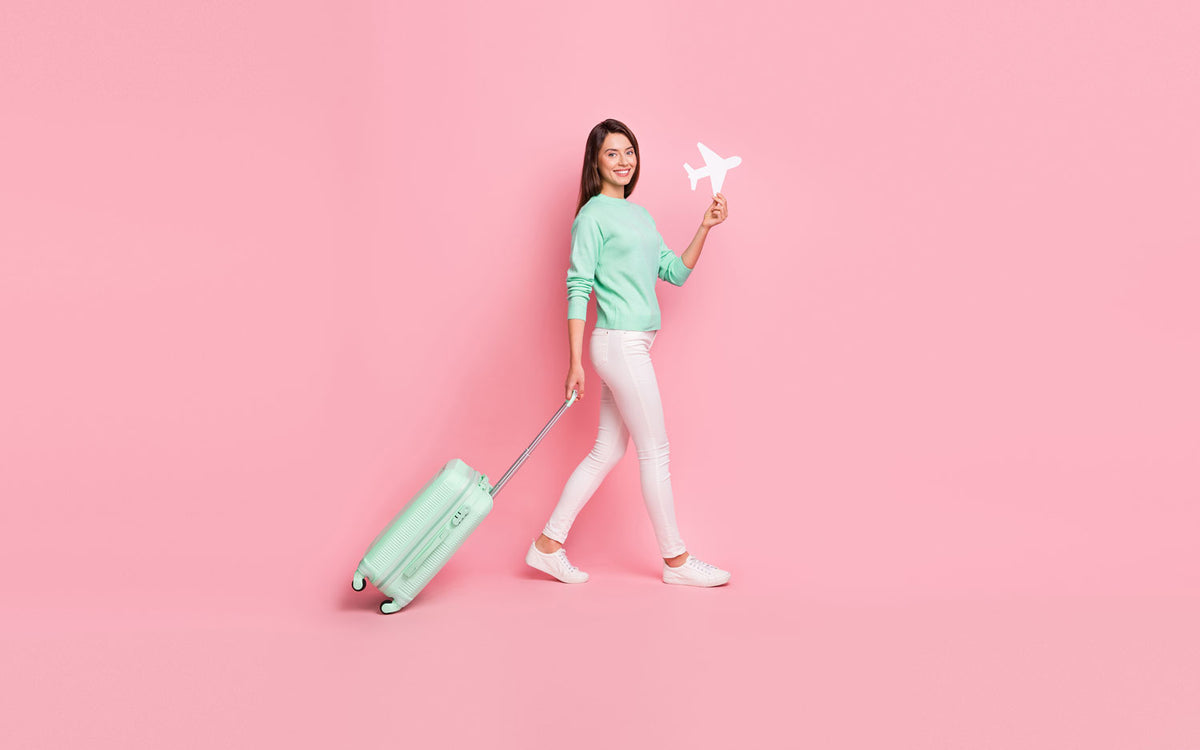 How to Keep Your Skin Hydrated on a Flight
